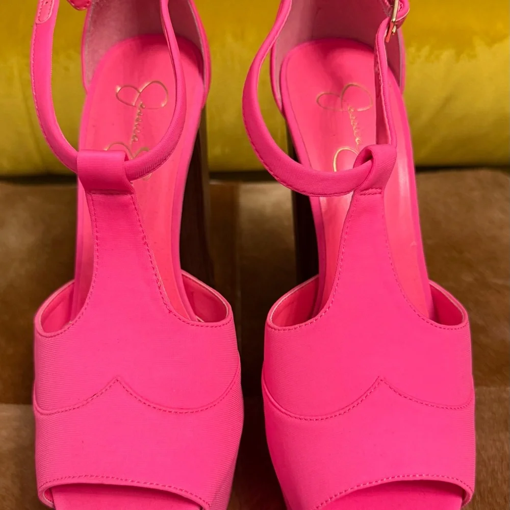 Jessica Simpson NWOB Hot Pink Platform Block Chunky Heels‎ Size 9